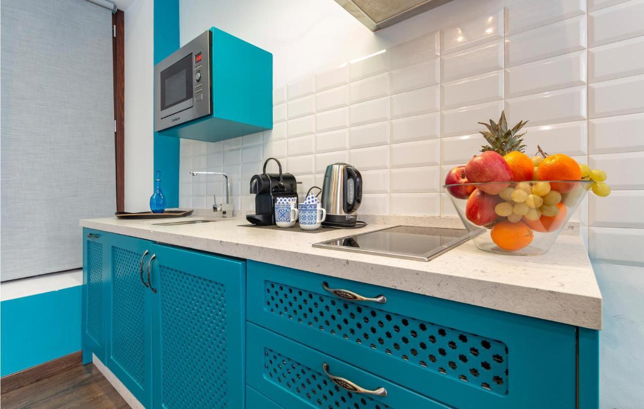 Amazing In With Kitchenette Séville