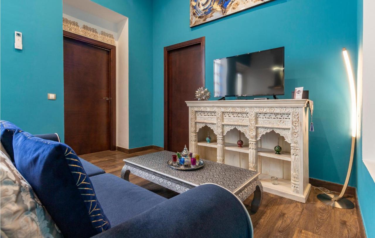 Amazing In With Kitchenette Apartment